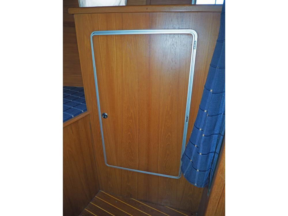 Aft cabin, Accommodation